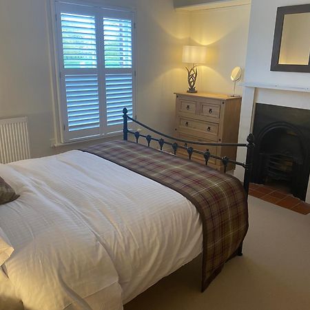 A Charming And Stylish Country Cottage. Hungerford Esterno foto